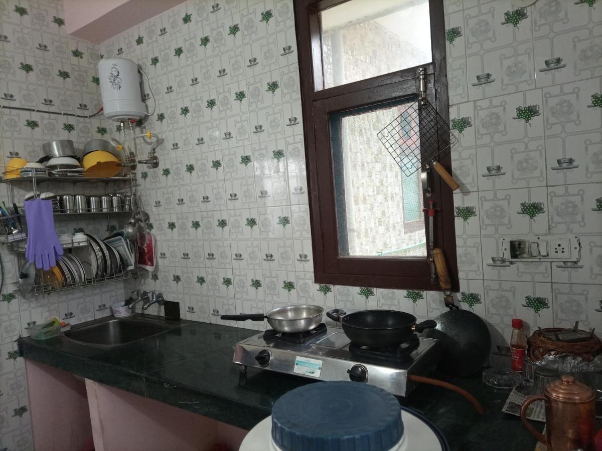 שימלה Thakur Homes- Couple And Family Friendly Homestay מראה חיצוני תמונה