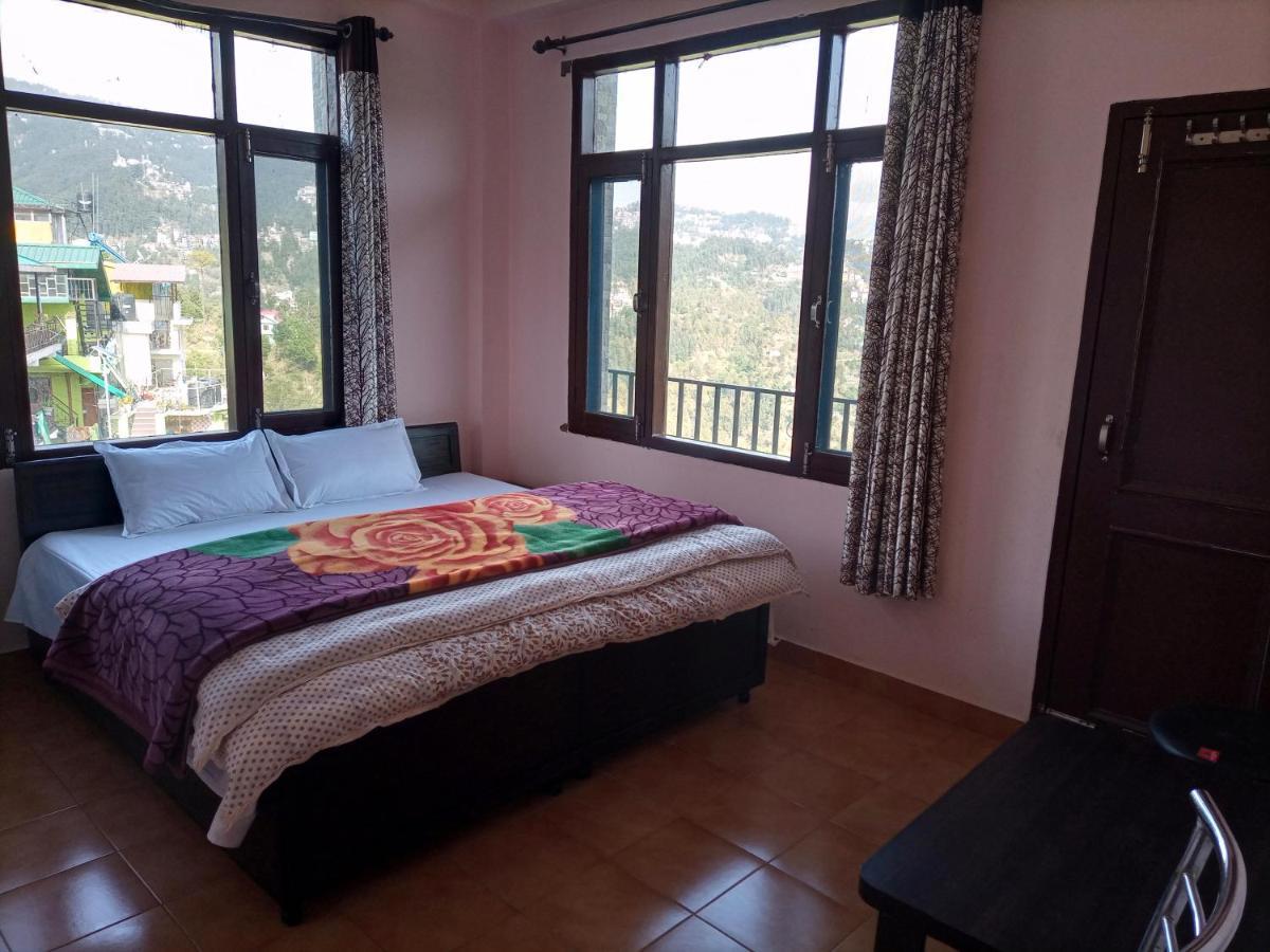 שימלה Thakur Homes- Couple And Family Friendly Homestay מראה חיצוני תמונה