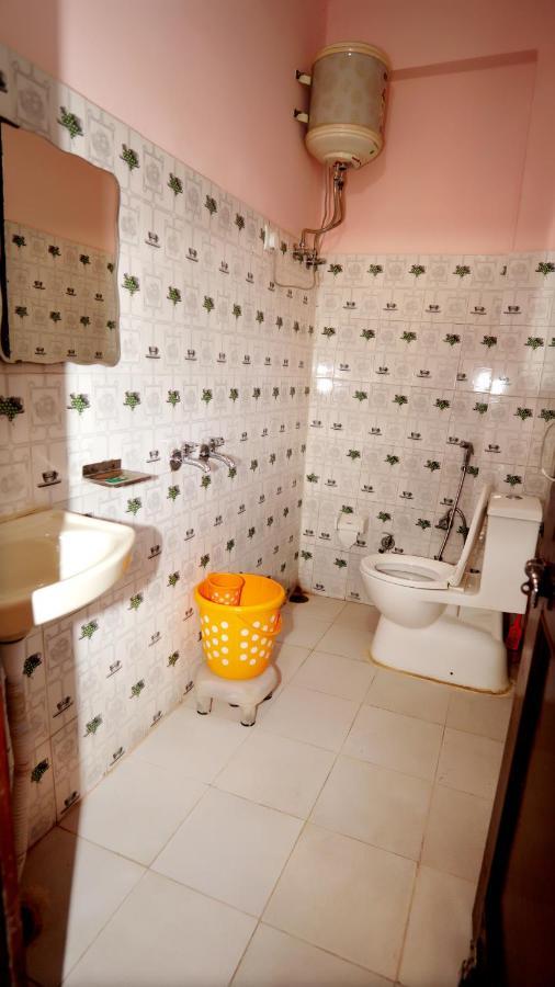 שימלה Thakur Homes- Couple And Family Friendly Homestay מראה חיצוני תמונה