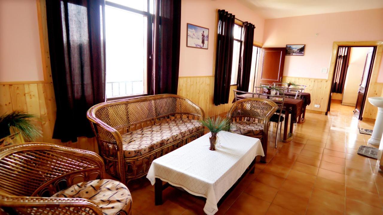 שימלה Thakur Homes- Couple And Family Friendly Homestay מראה חיצוני תמונה