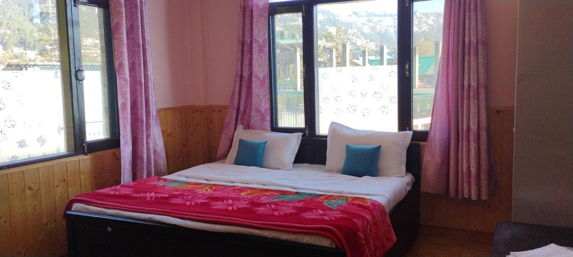 שימלה Thakur Homes- Couple And Family Friendly Homestay מראה חיצוני תמונה