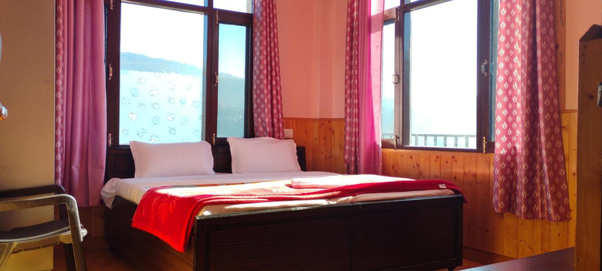 שימלה Thakur Homes- Couple And Family Friendly Homestay מראה חיצוני תמונה